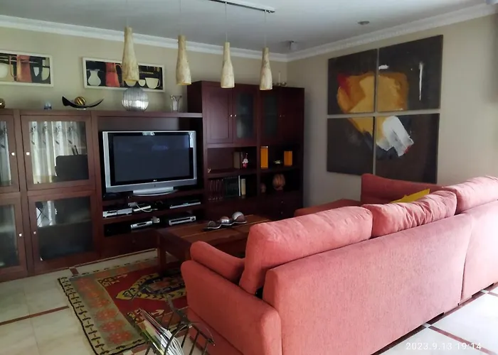 Holiday home Avellanos De Santillana