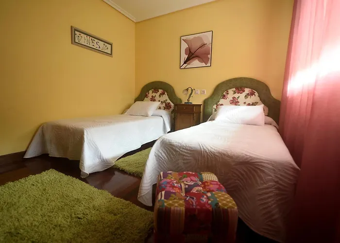 Avellanos De Santillana