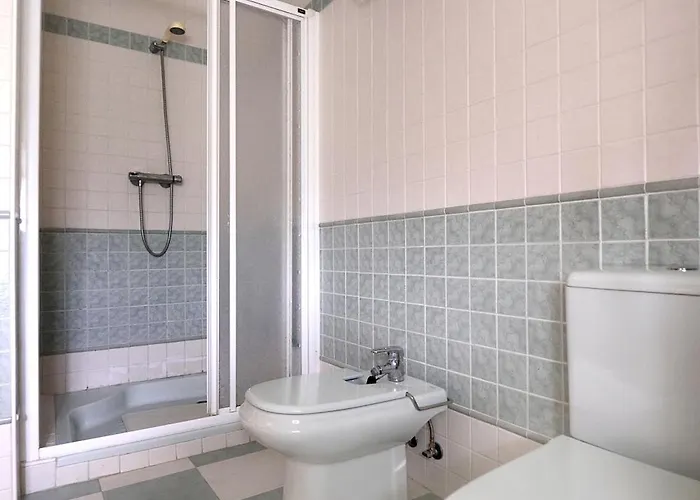 Avellanos De Santillana *